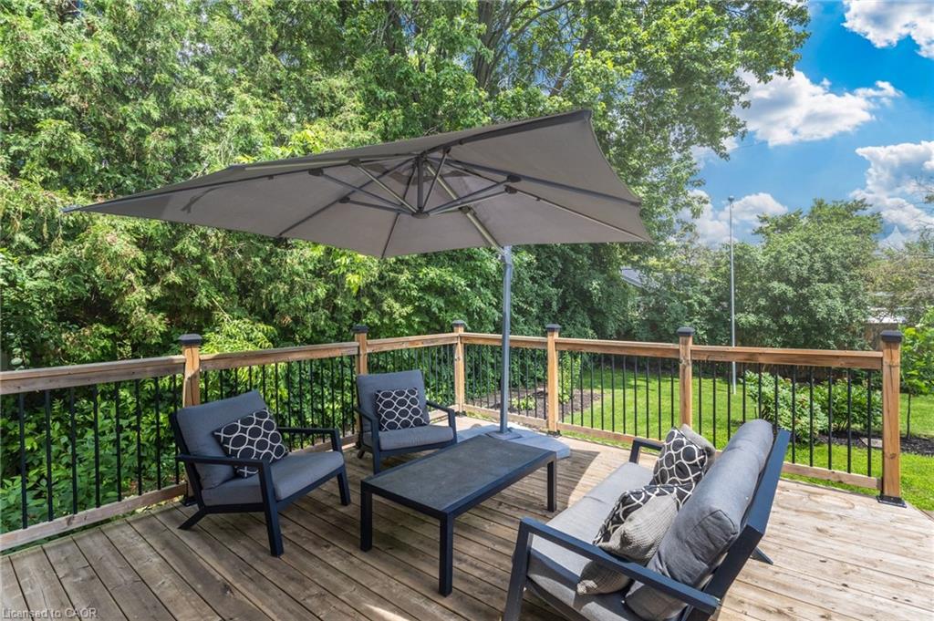 365 Cosburn Crescent