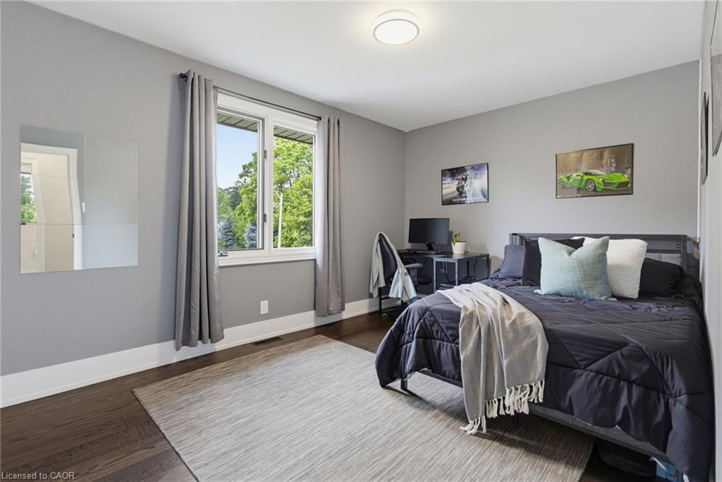 365 Cosburn Crescent