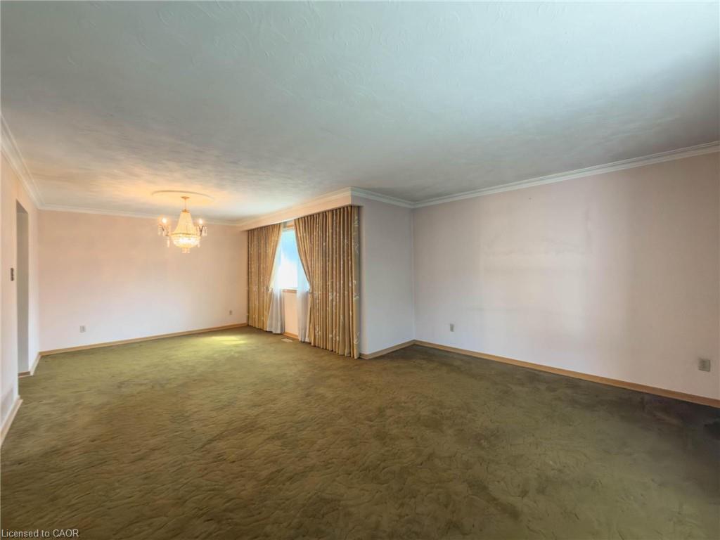 3577 Bluestream Crescent