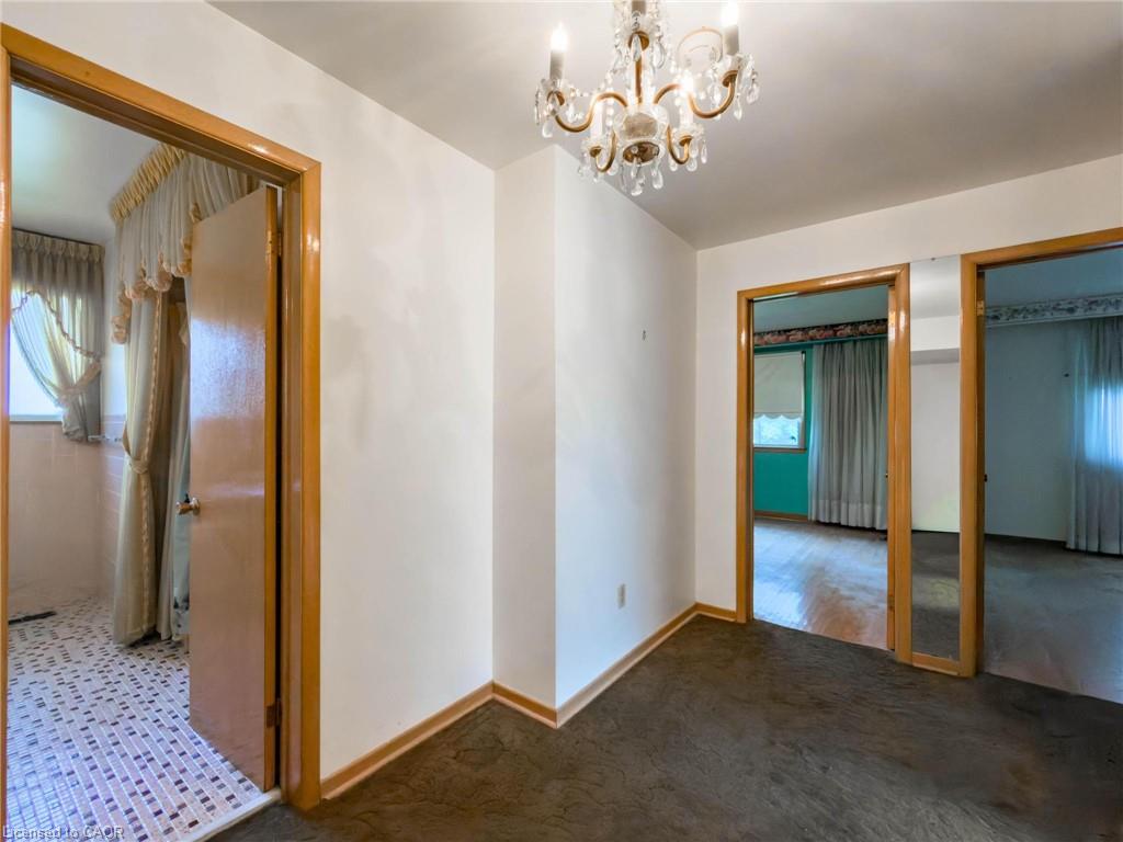 3577 Bluestream Crescent