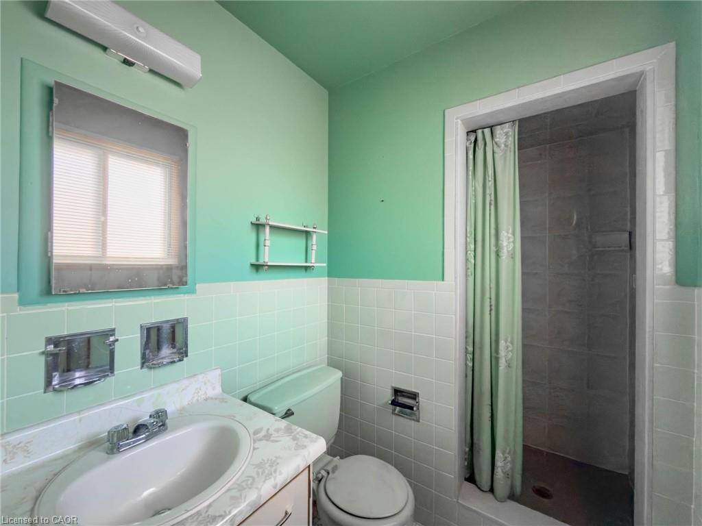 3577 Bluestream Crescent