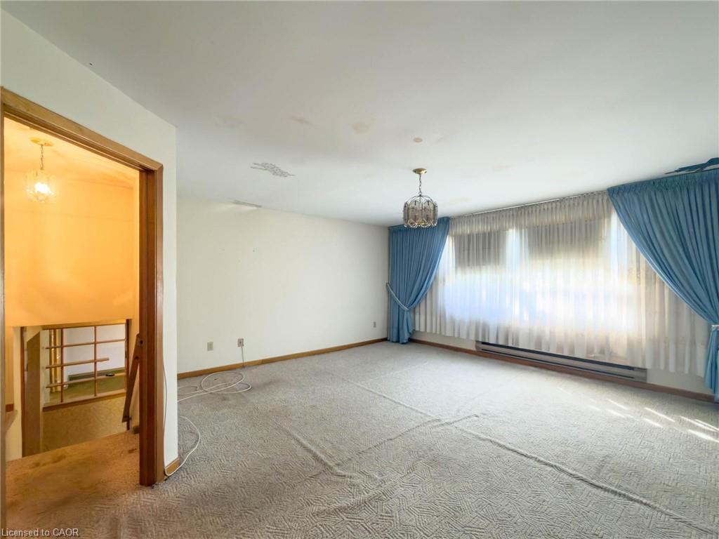 3577 Bluestream Crescent