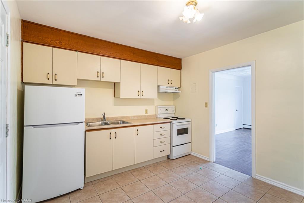 2-718 Ross Street Unit: 2