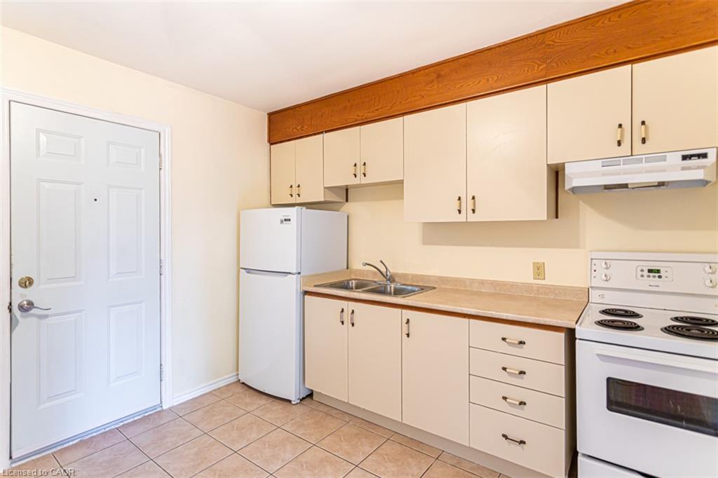 2-718 Ross Street Unit: 2