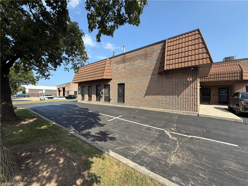 11-4180 Morris Drive Unit: 11