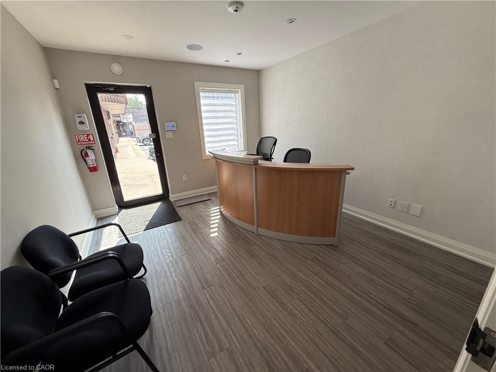 11-4180 Morris Drive Unit: 11