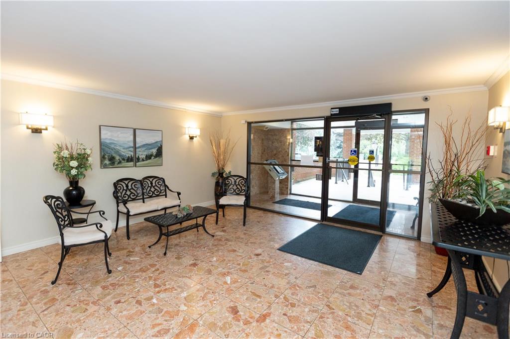 116-150 Wilson Street W Unit: 116