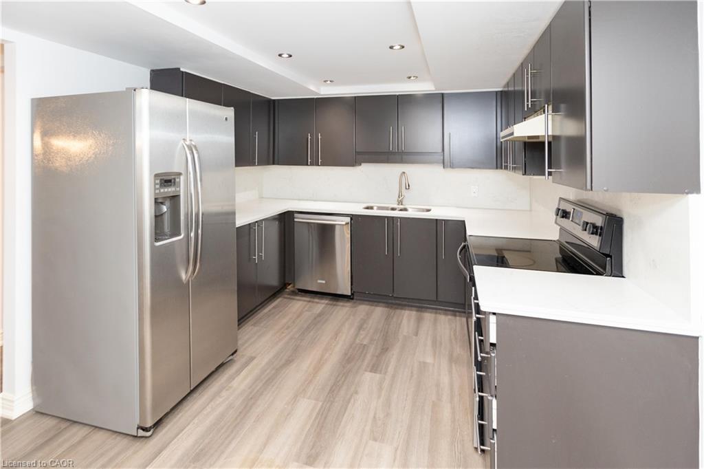 116-150 Wilson Street W Unit: 116