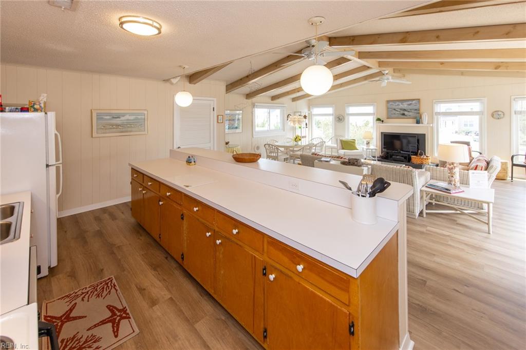 2217 Sandfiddler Rd