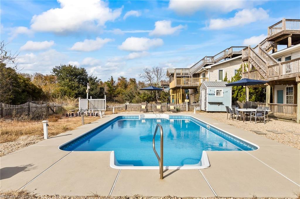 2733 Sandpiper RD