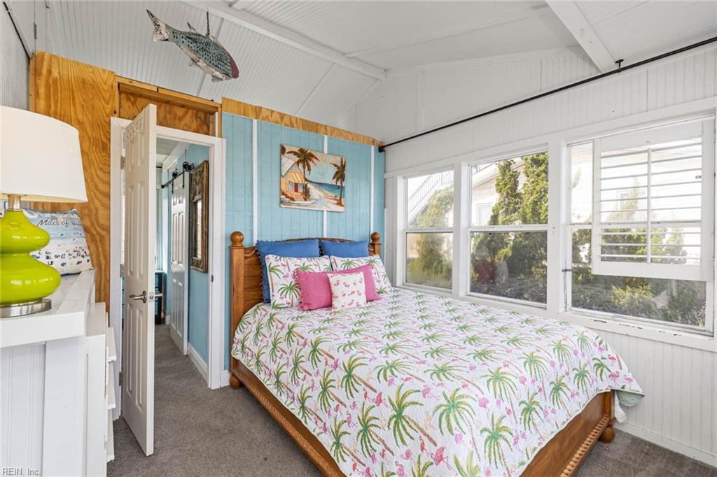2733 Sandpiper RD