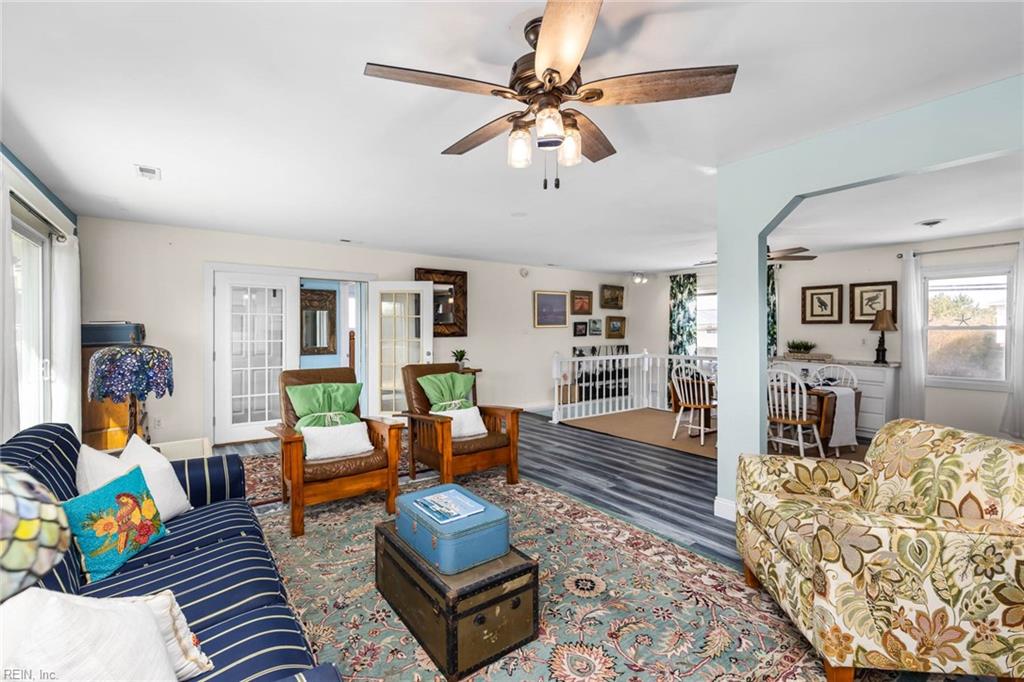 2733 Sandpiper RD