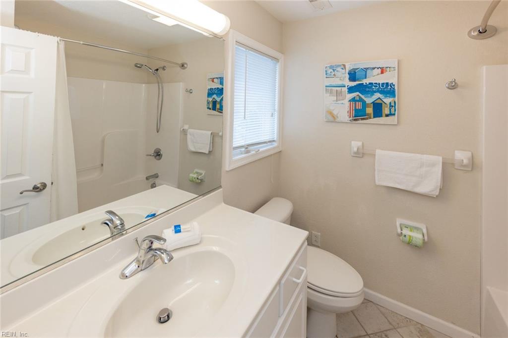 2348 Sandfiddler RD