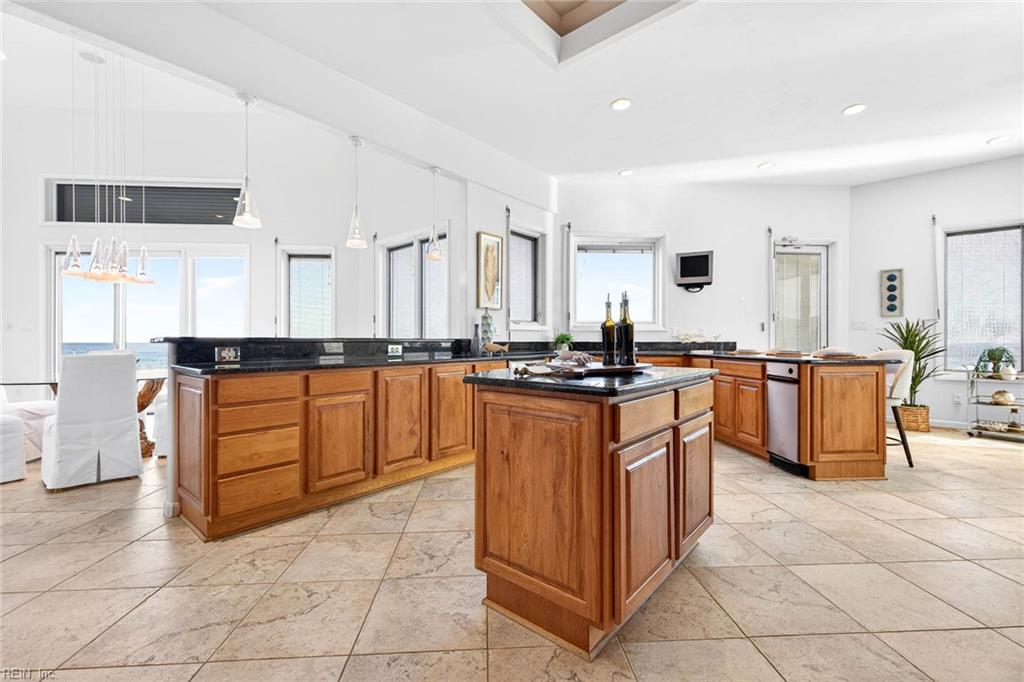 2220 Sandfiddler RD