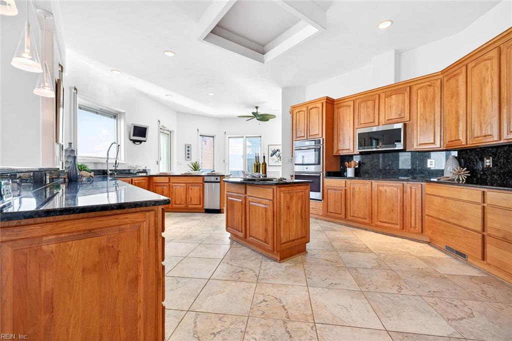 2220 Sandfiddler RD
