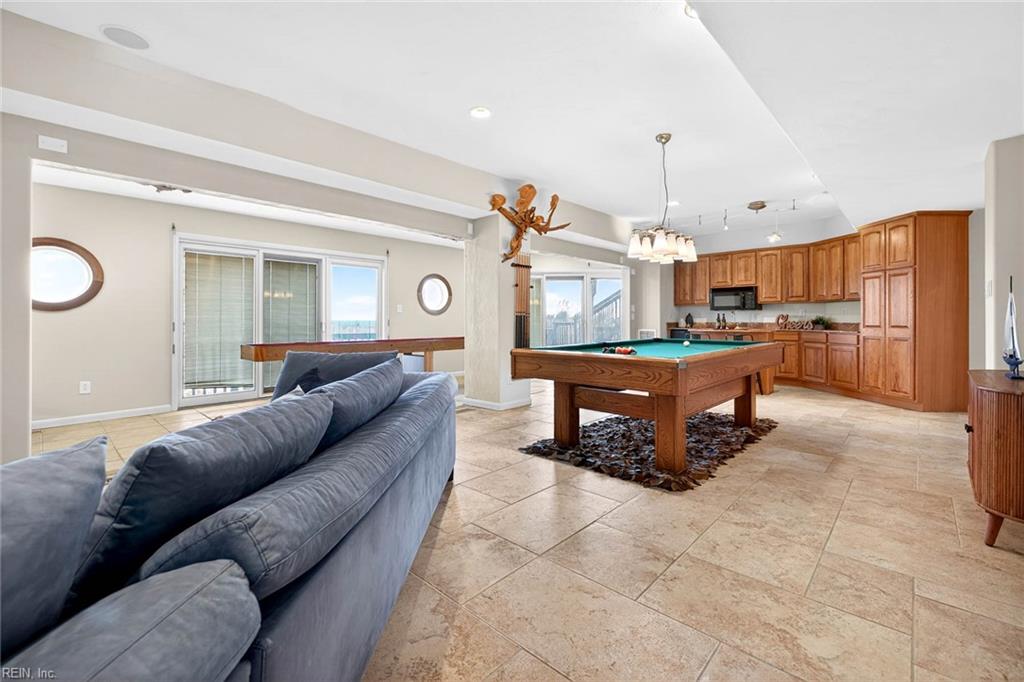 2220 Sandfiddler RD