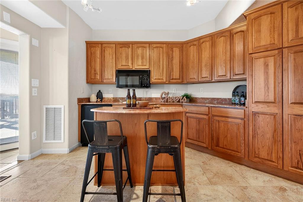 2220 Sandfiddler RD