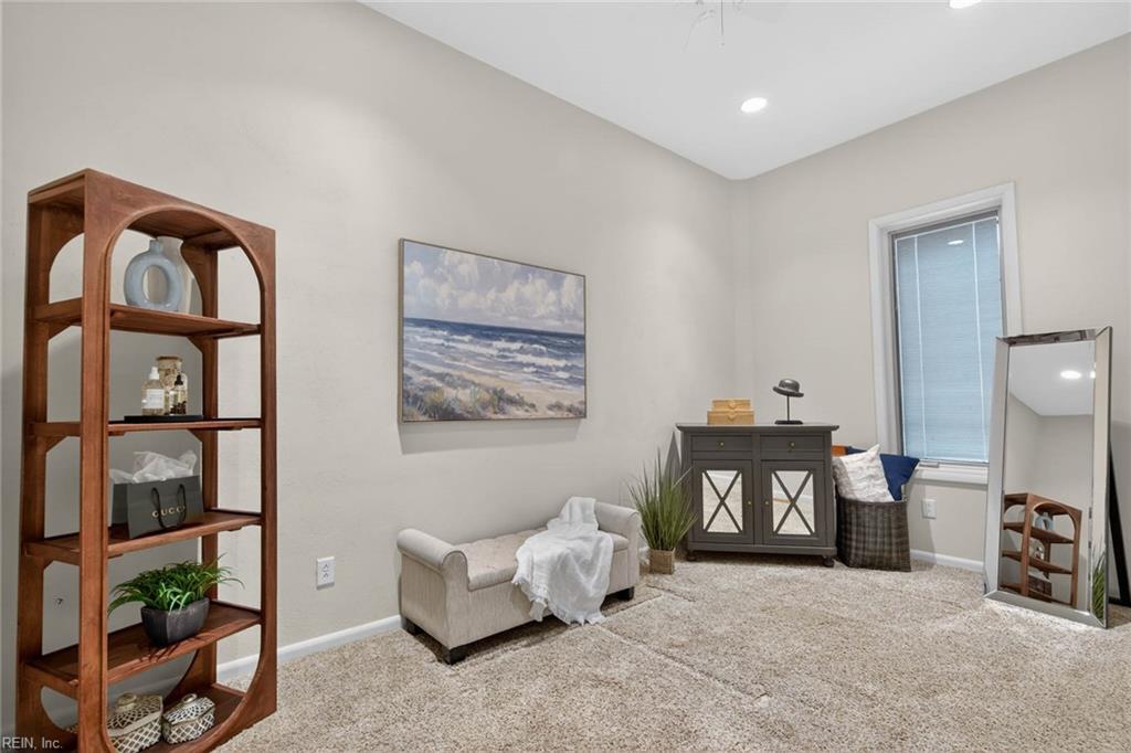 2220 Sandfiddler RD