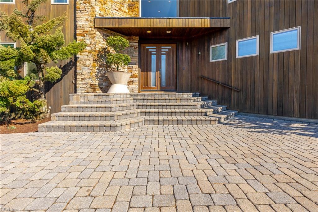 2220 Sandfiddler RD