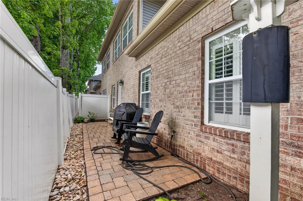 1036 Horton PL