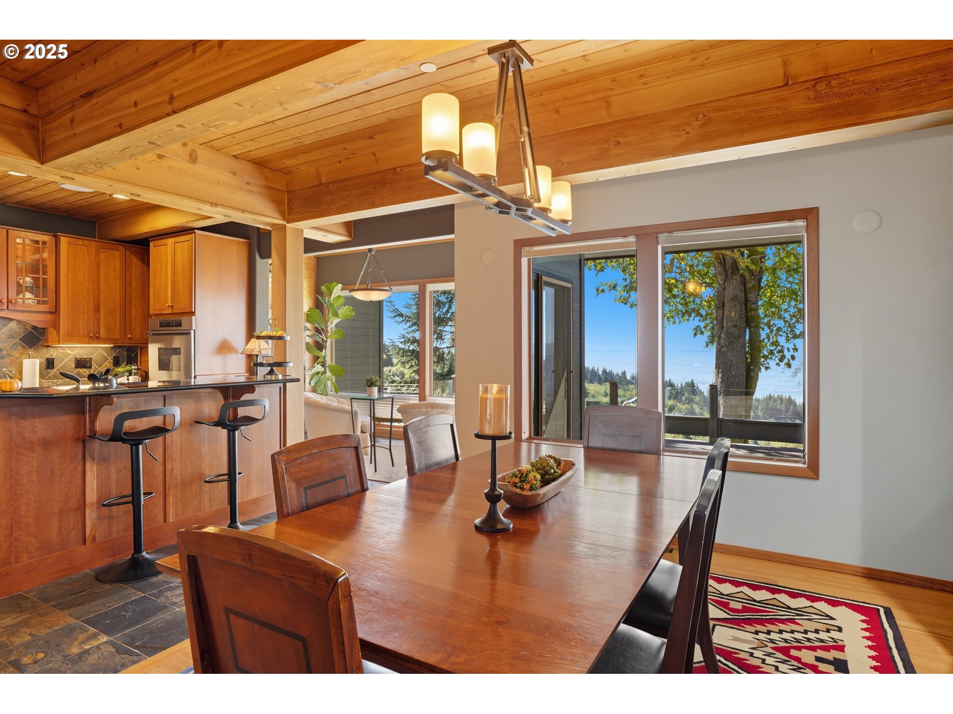 813 VARSITY RD, Kalama