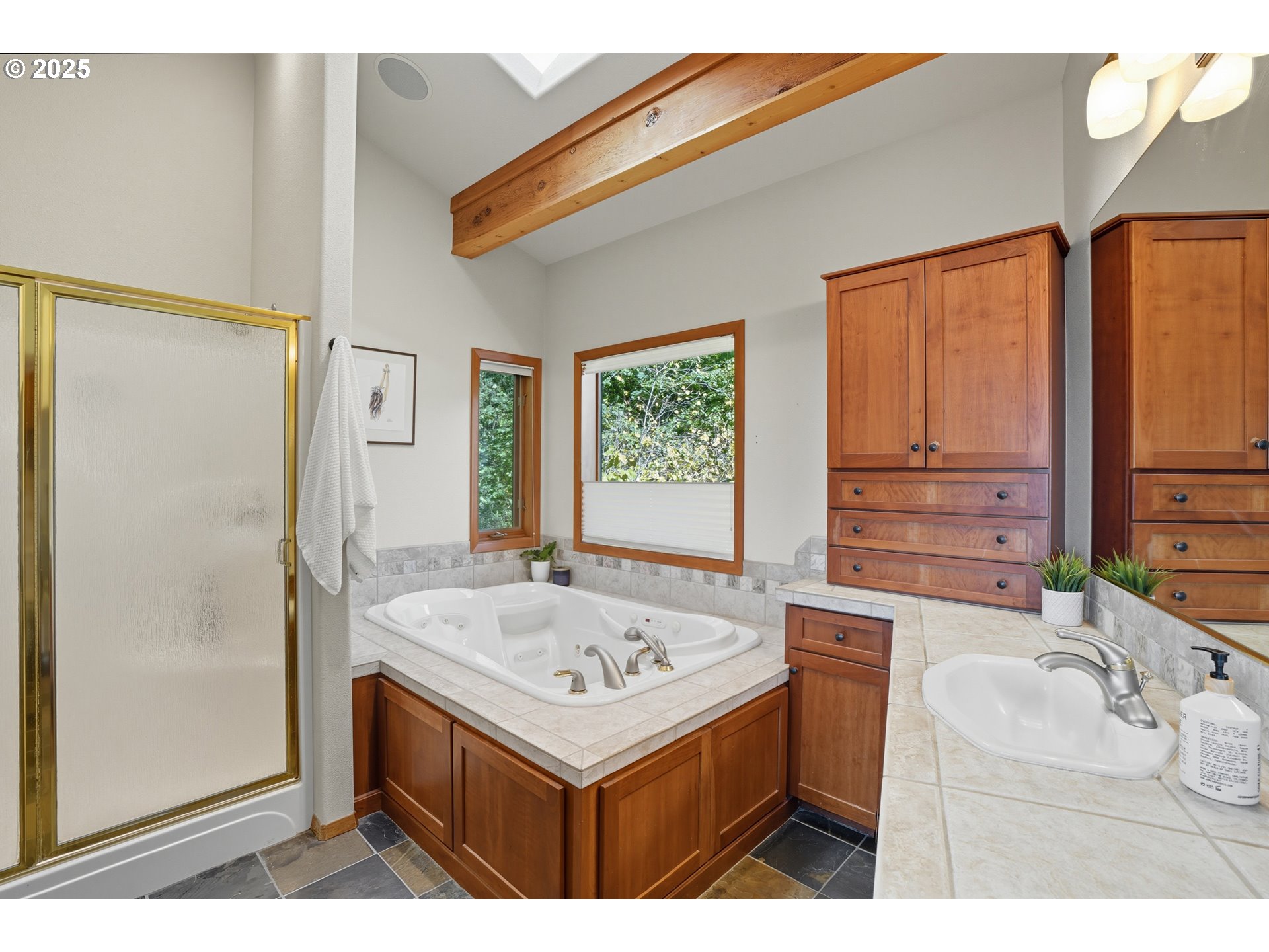 813 VARSITY RD, Kalama