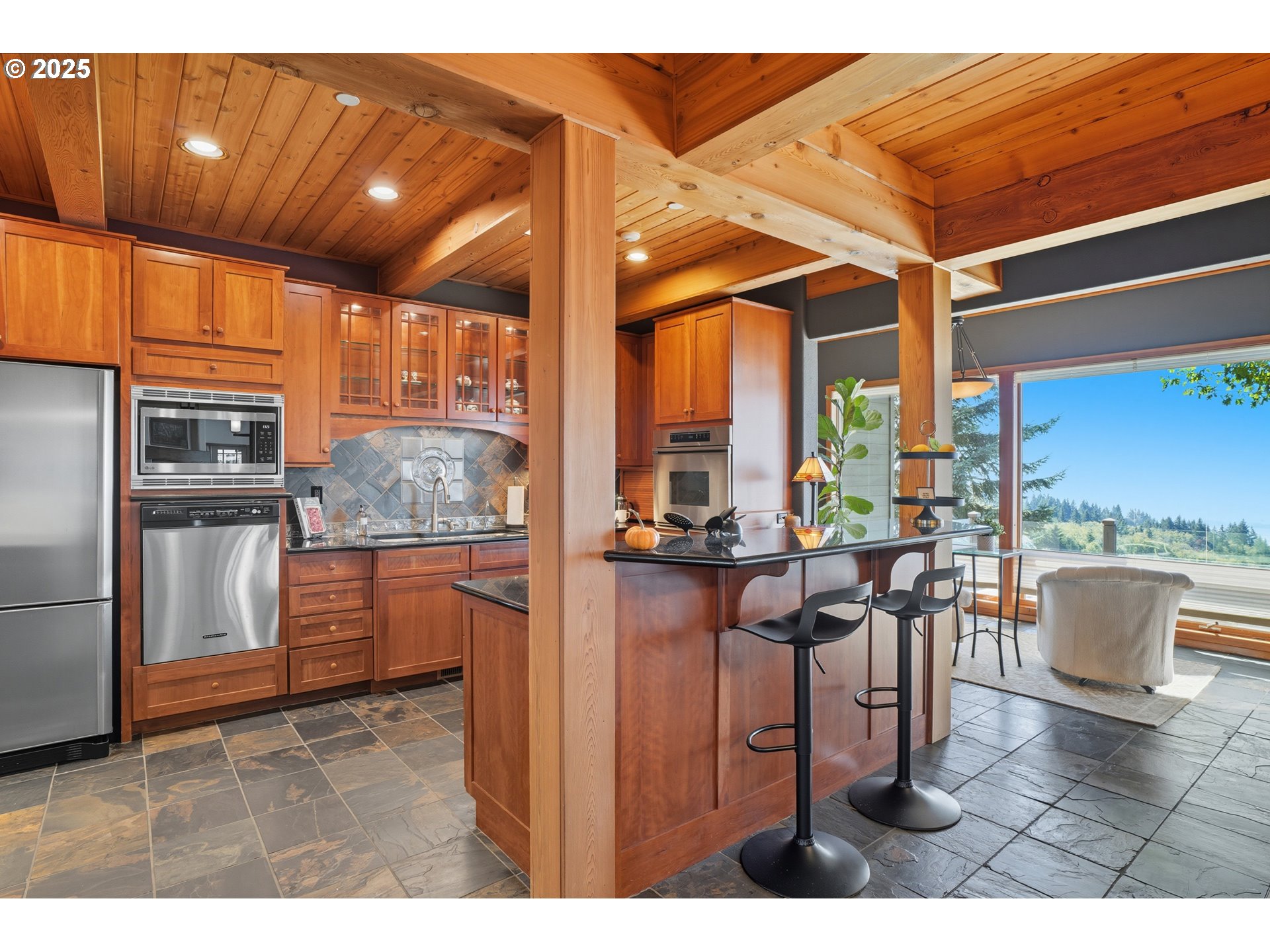 813 VARSITY RD, Kalama