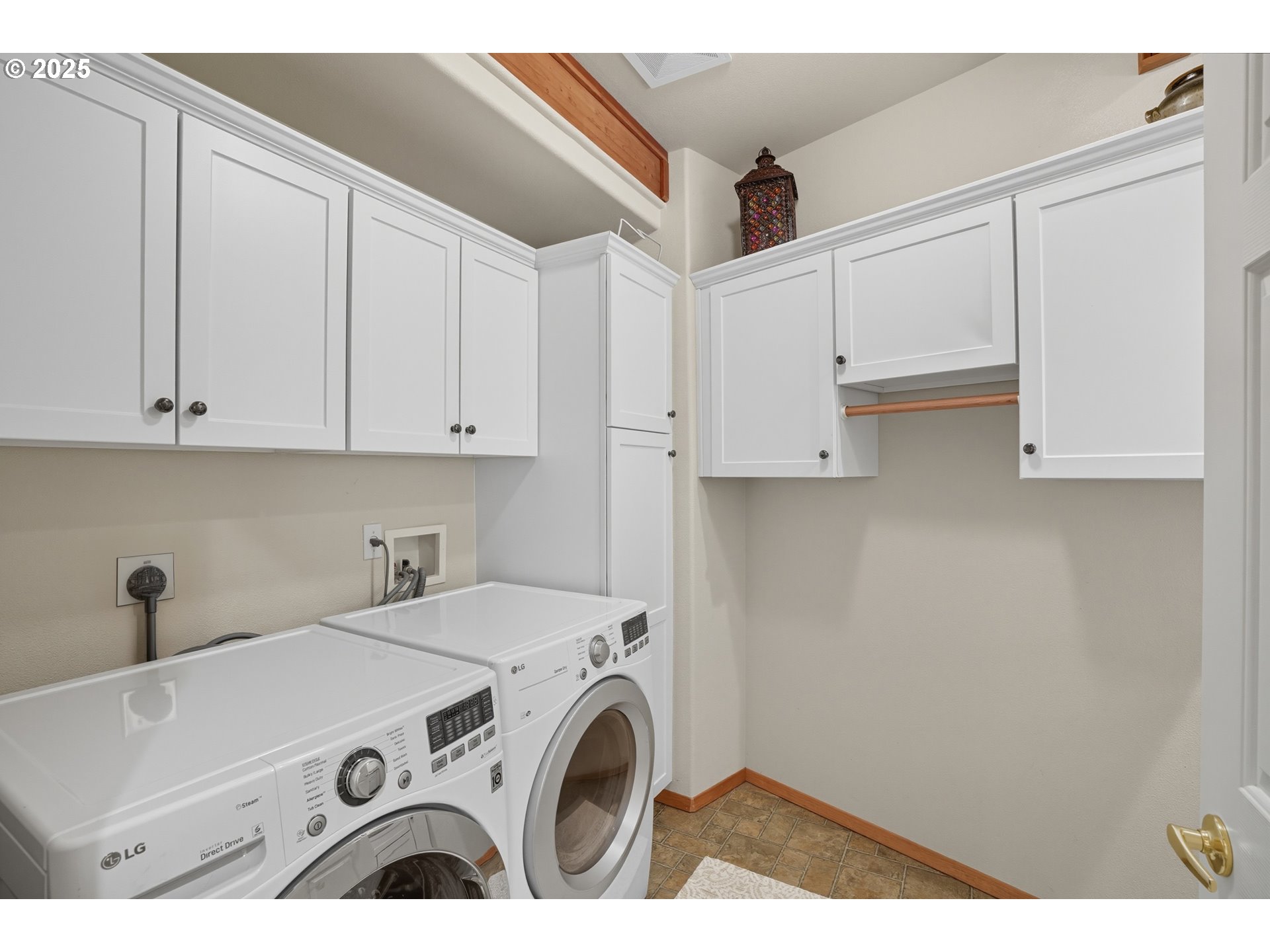 813 VARSITY RD, Kalama