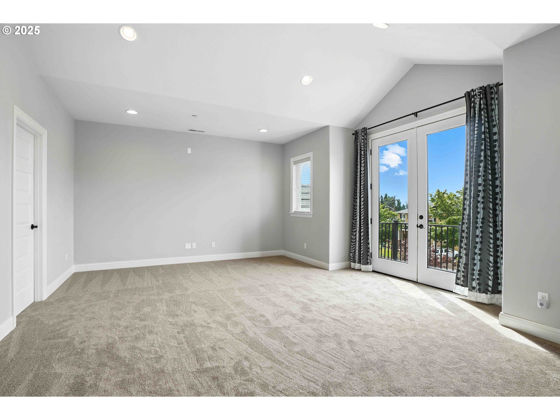 2515 NW 23RD AVE