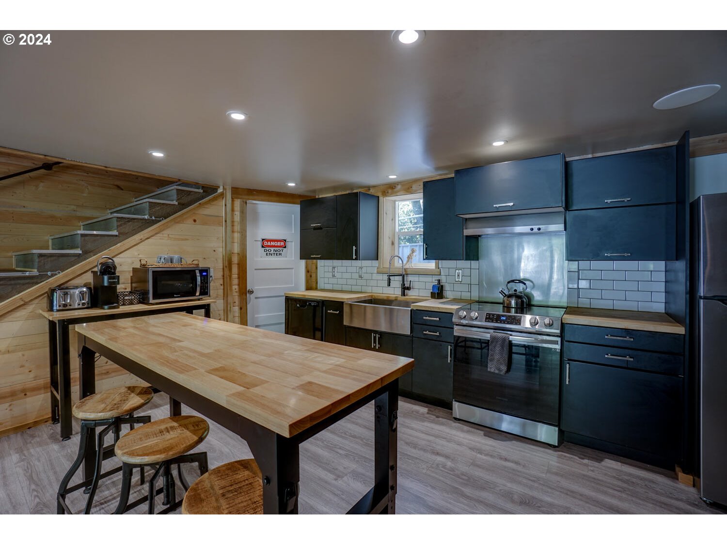 61 JOY RD