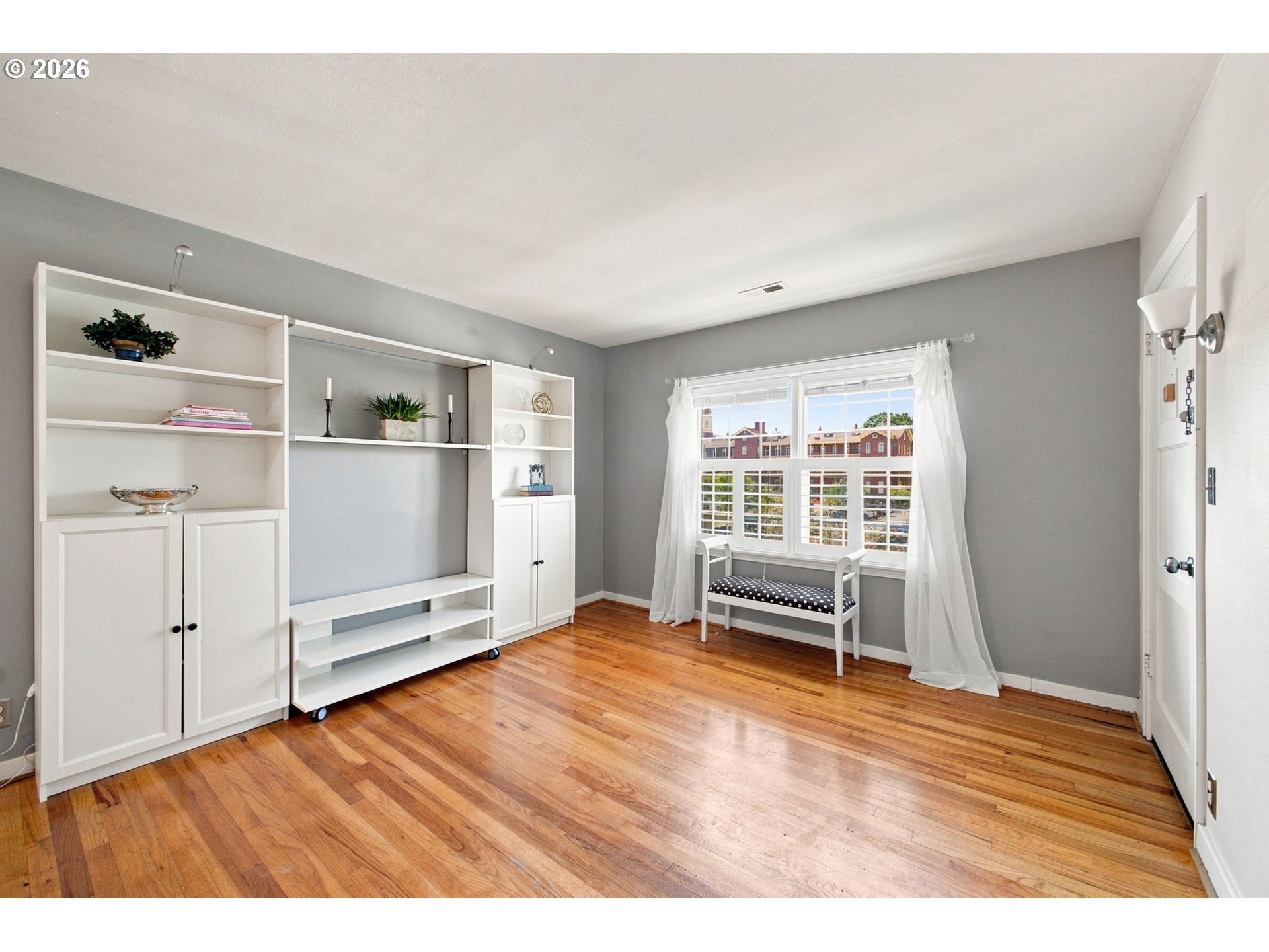 304 E 12TH ST D