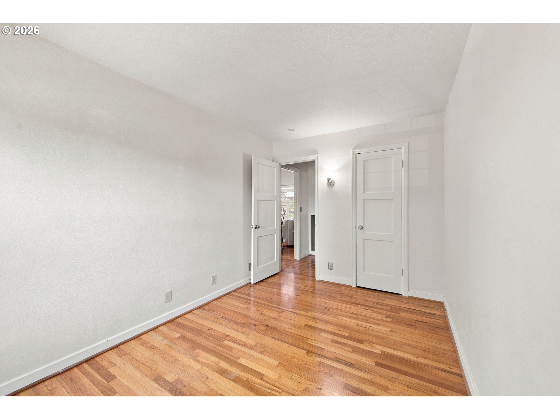 304 E 12TH ST D