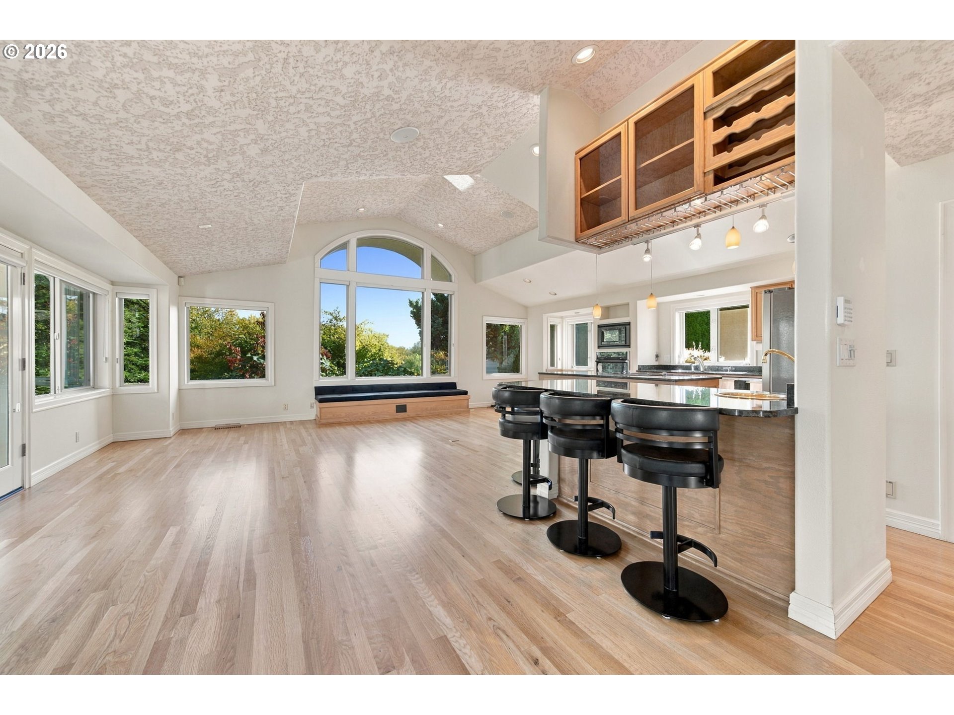 2701 NW LACAMAS DR