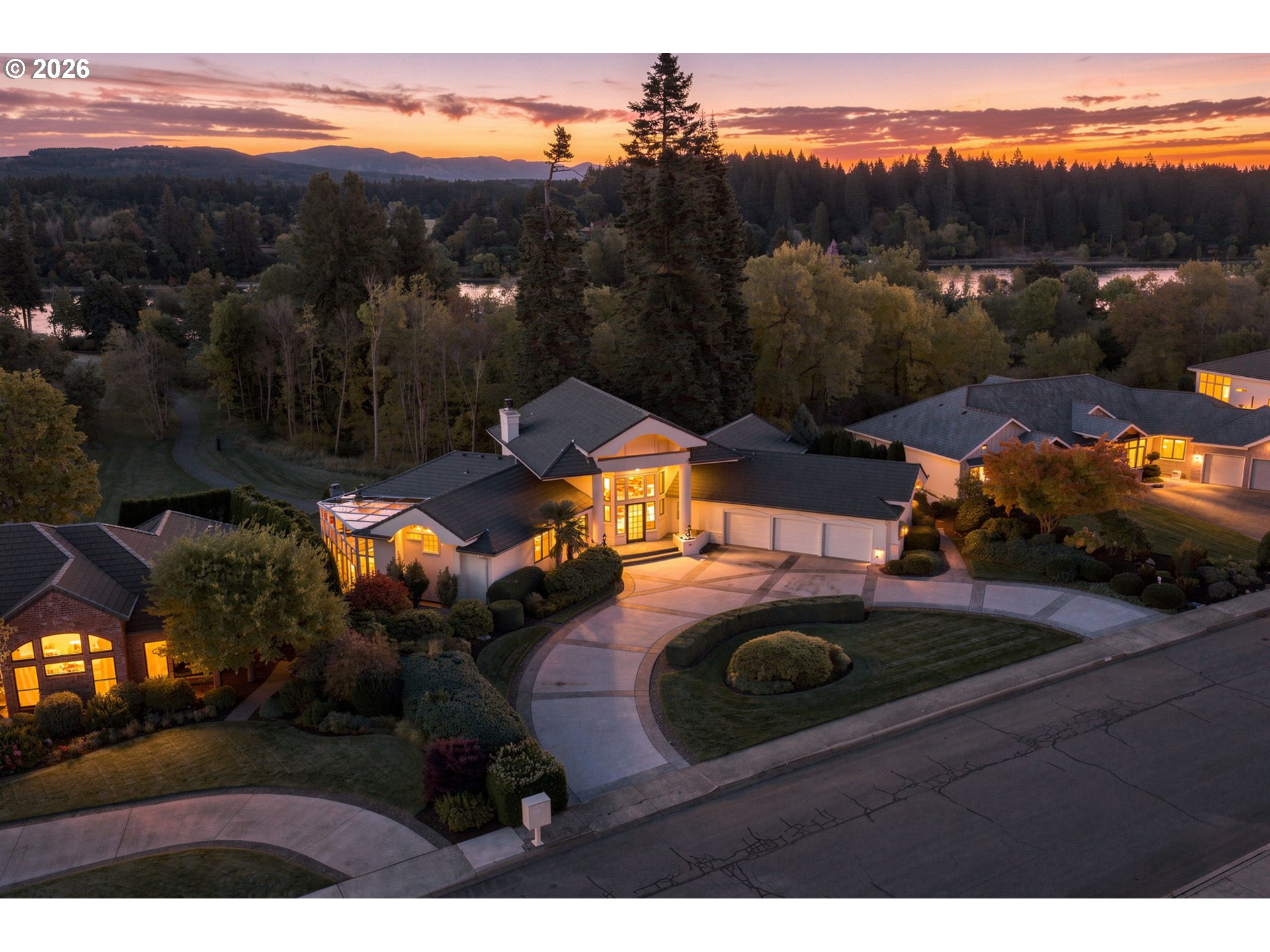 2701 NW LACAMAS DR