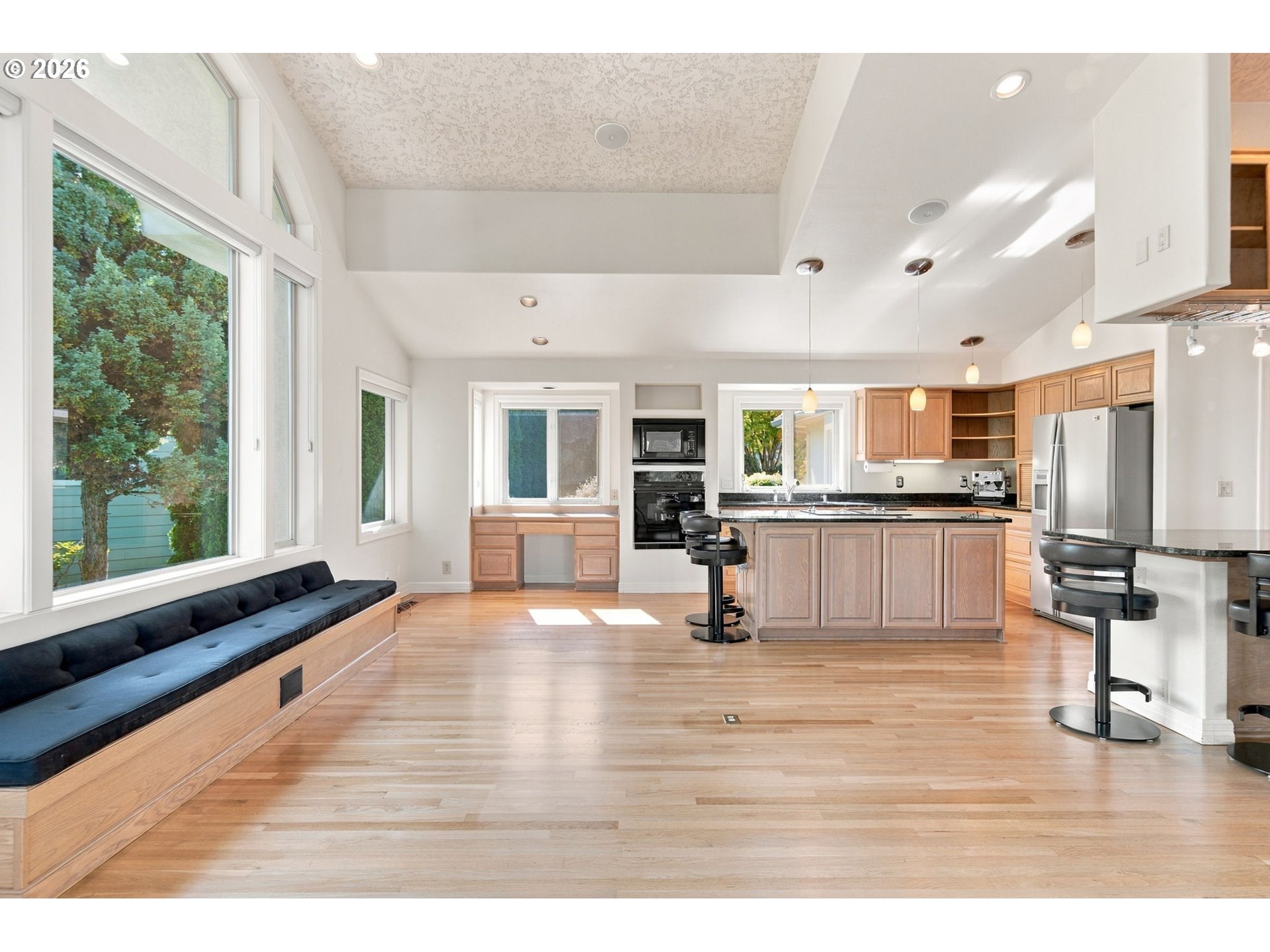 2701 NW LACAMAS DR