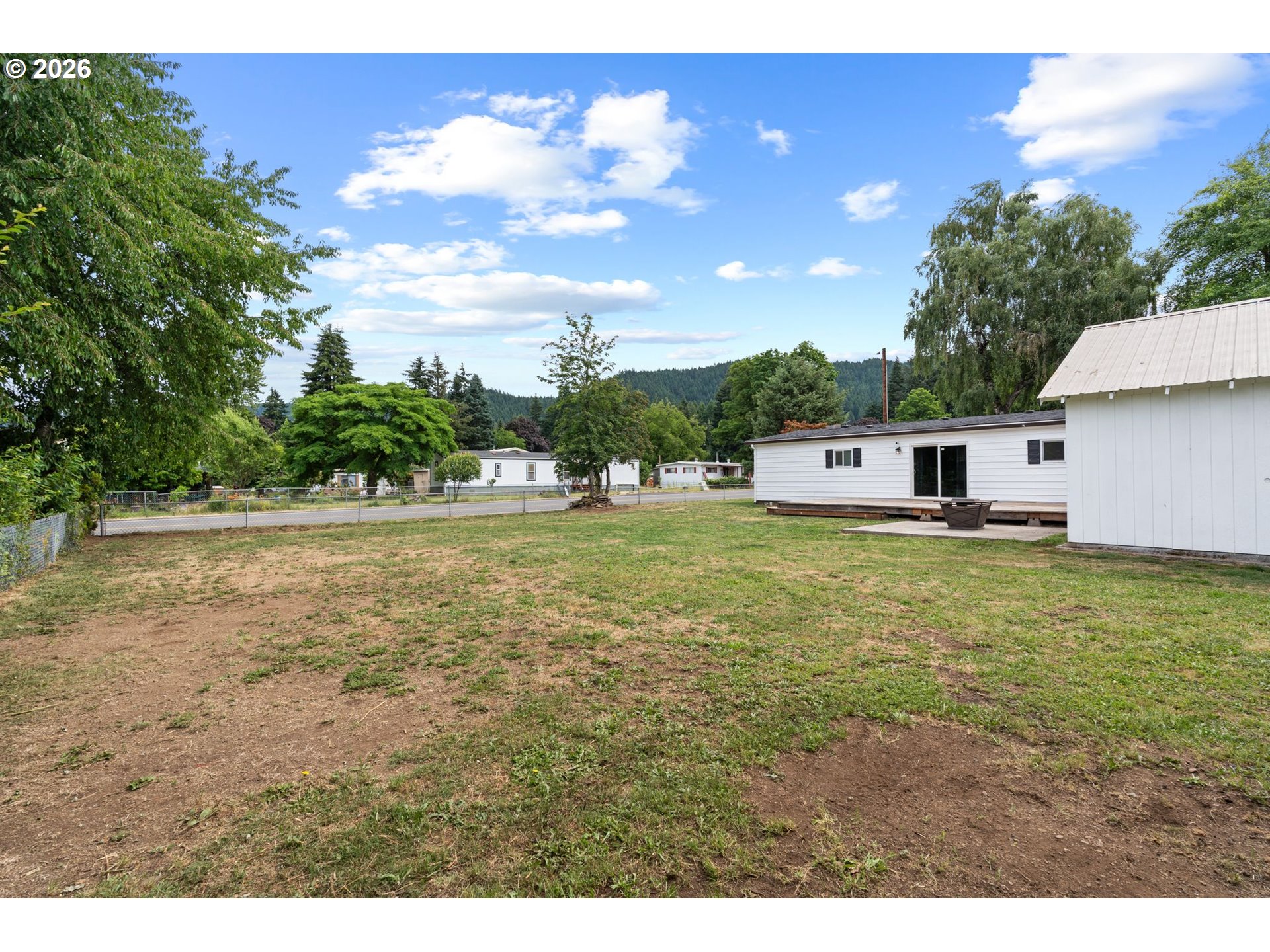 12 ROSENBACH LN