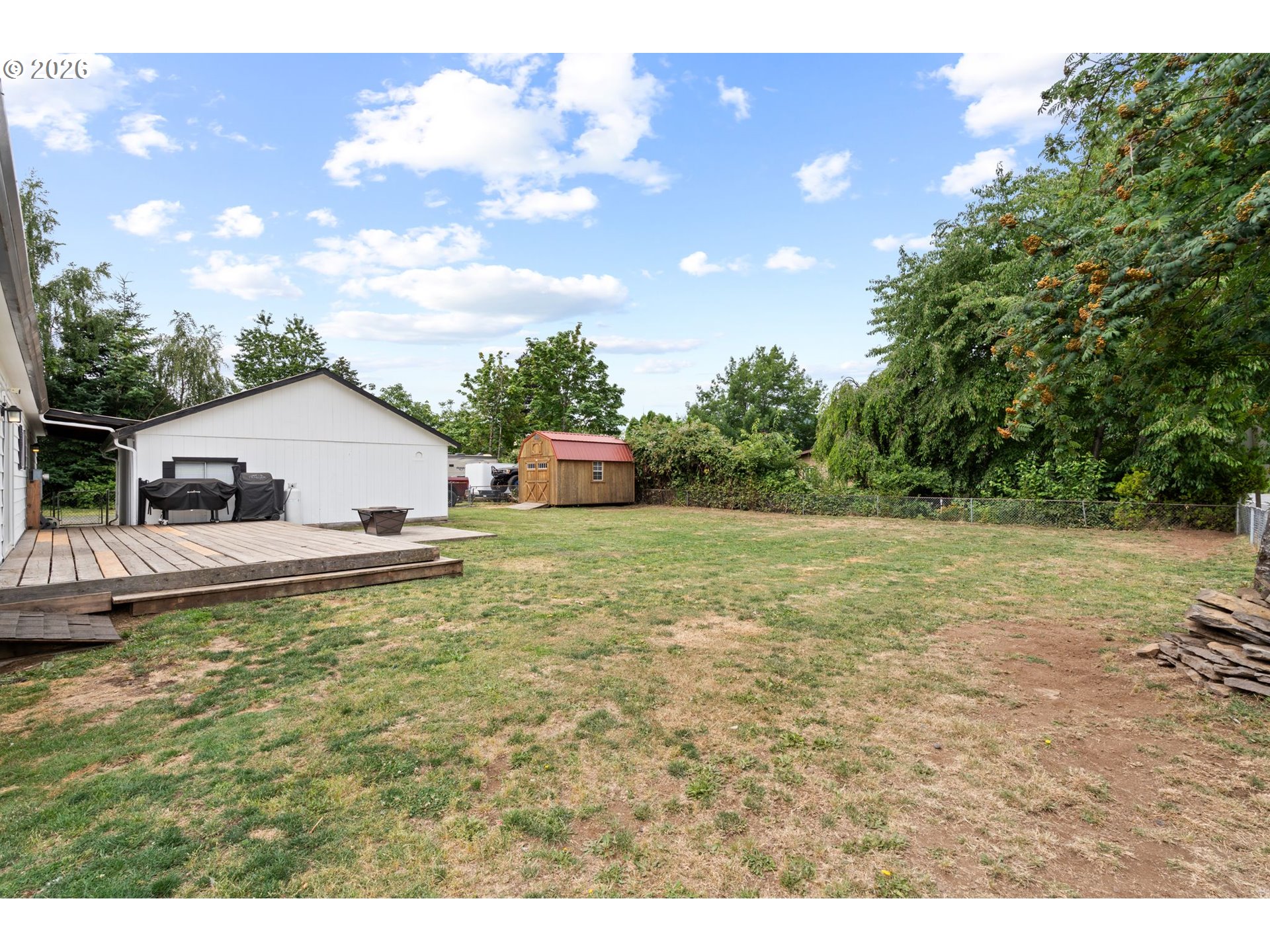 12 ROSENBACH LN