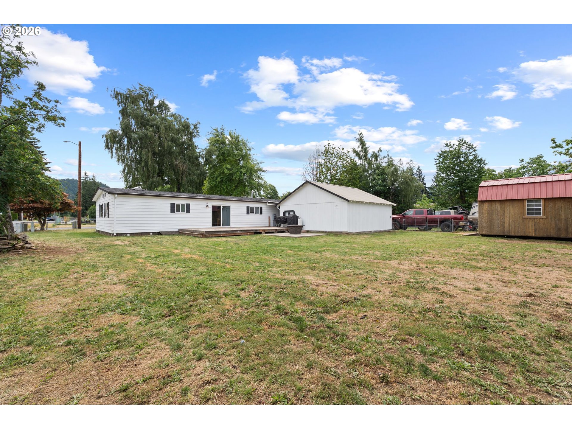 12 ROSENBACH LN