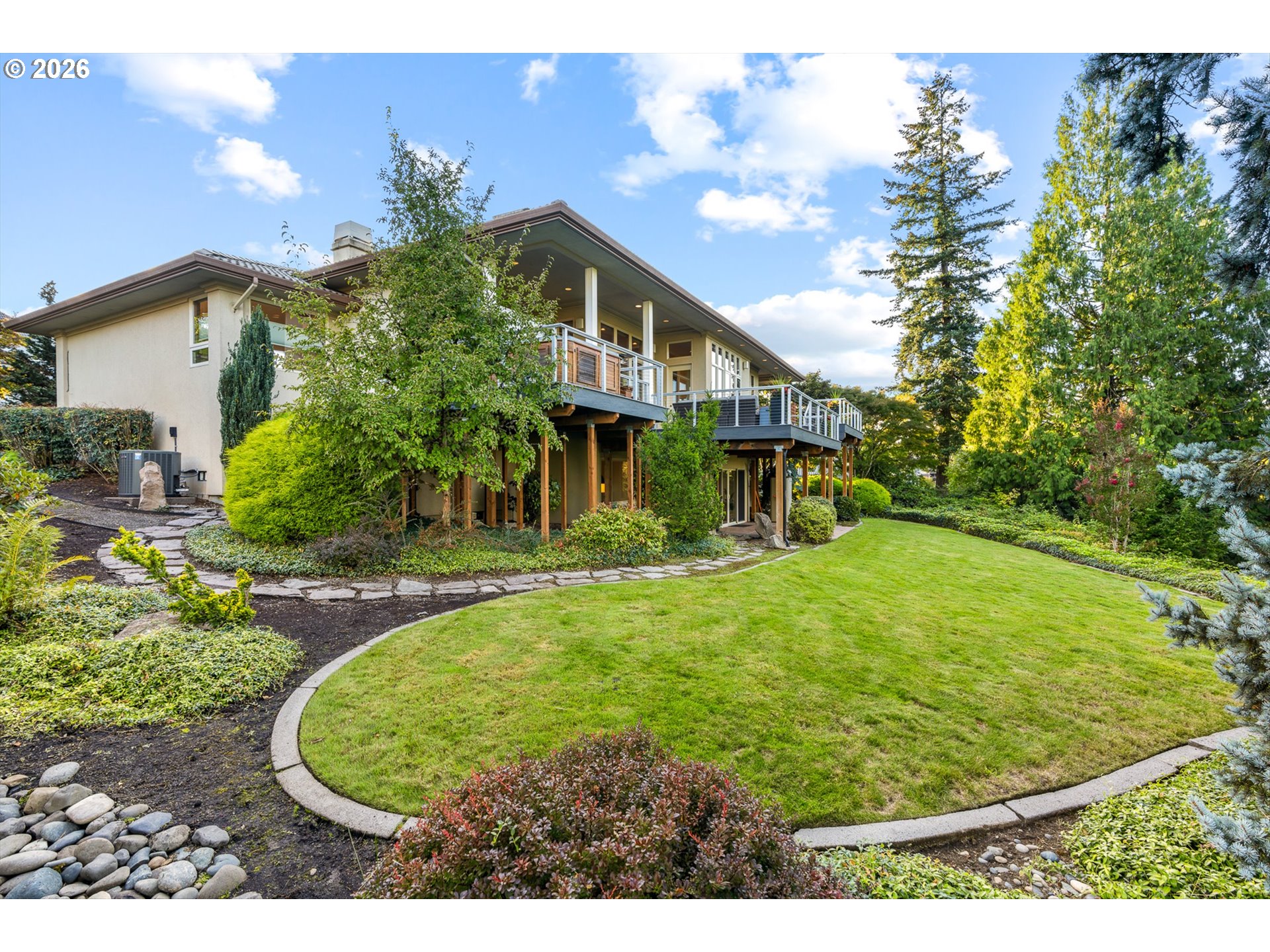2535 NW LACAMAS DR
