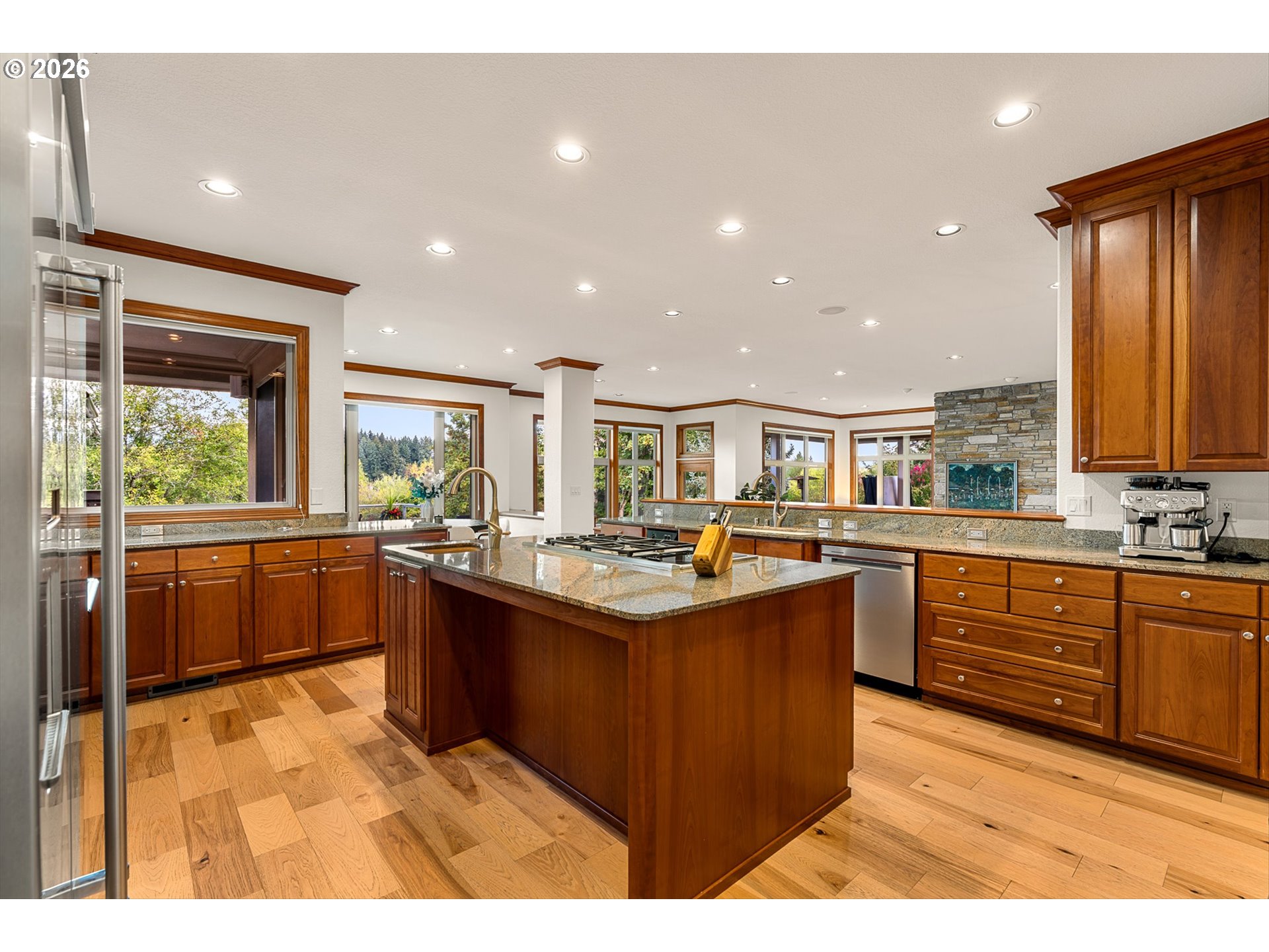 2535 NW LACAMAS DR