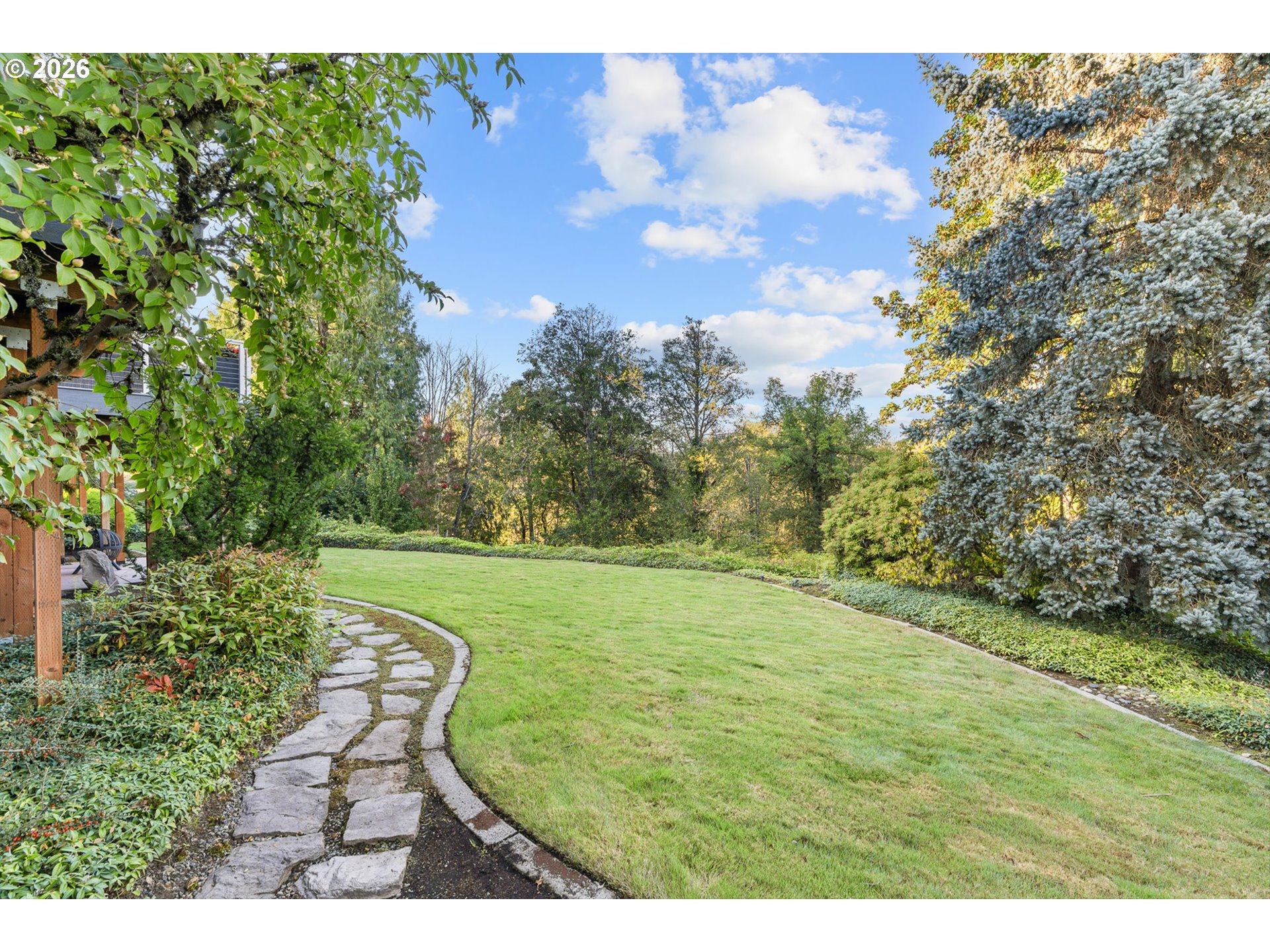 2535 NW LACAMAS DR