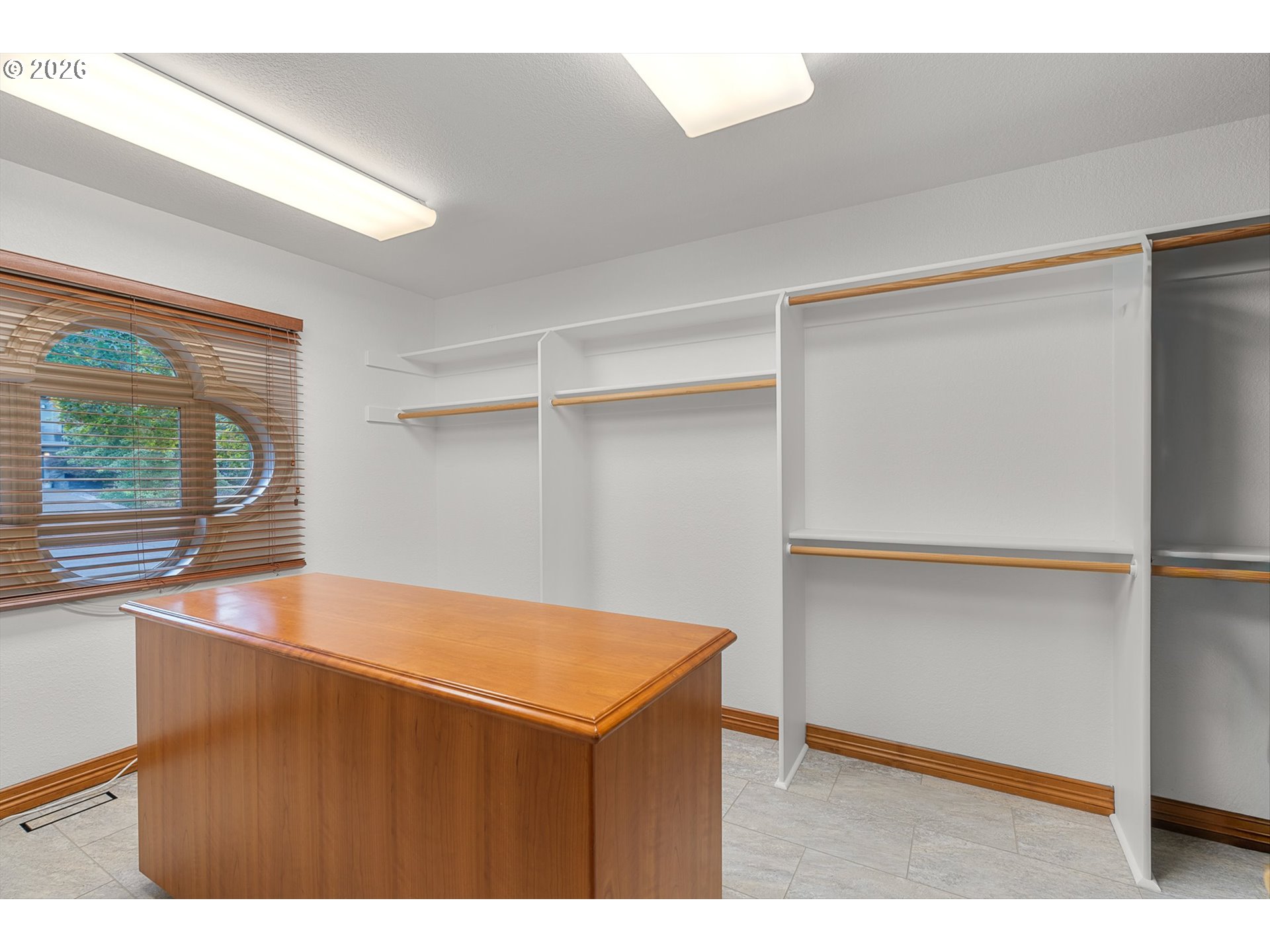 2535 NW LACAMAS DR
