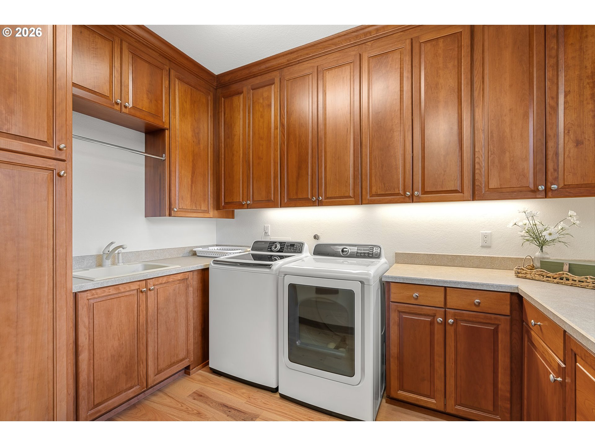 2535 NW LACAMAS DR