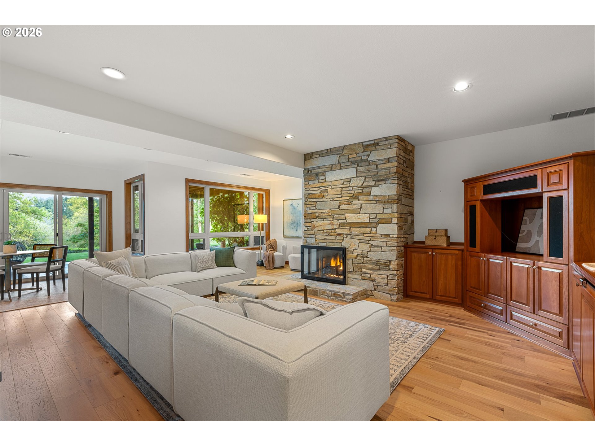 2535 NW LACAMAS DR
