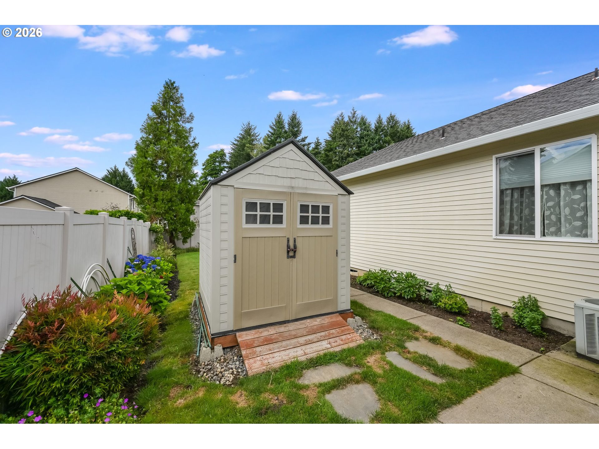 3851 P ST