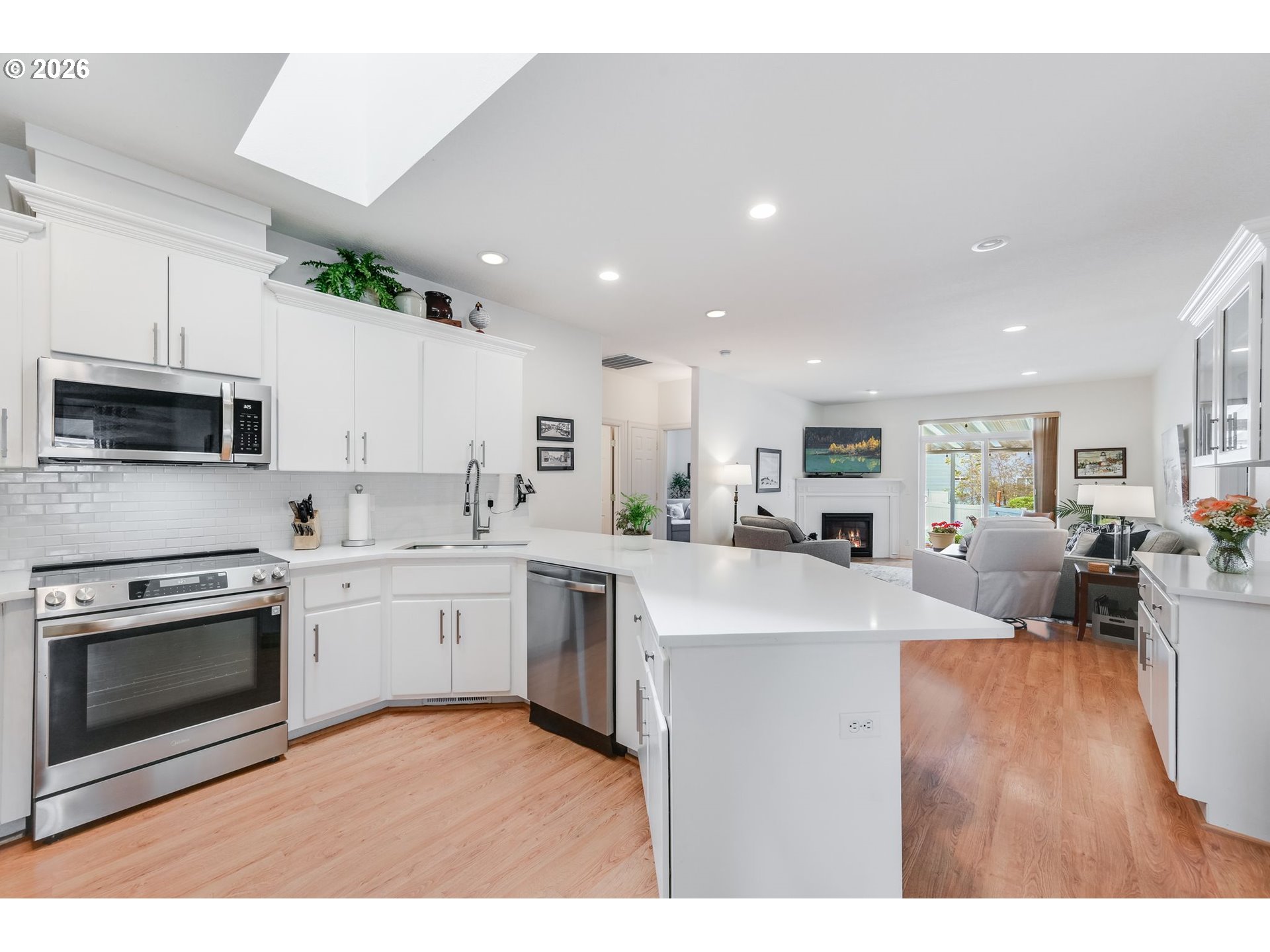 3851 P ST