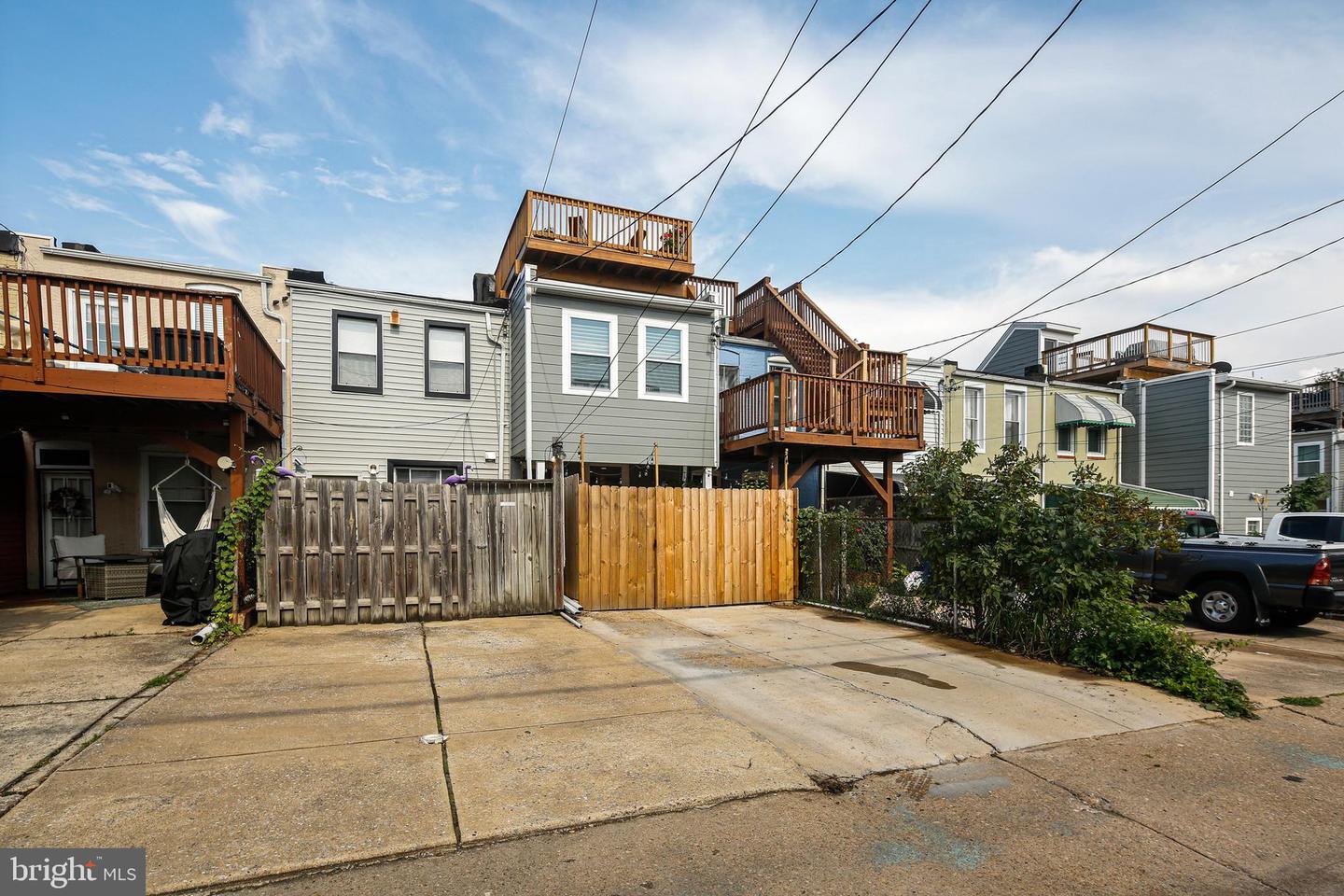 1514 Belt St