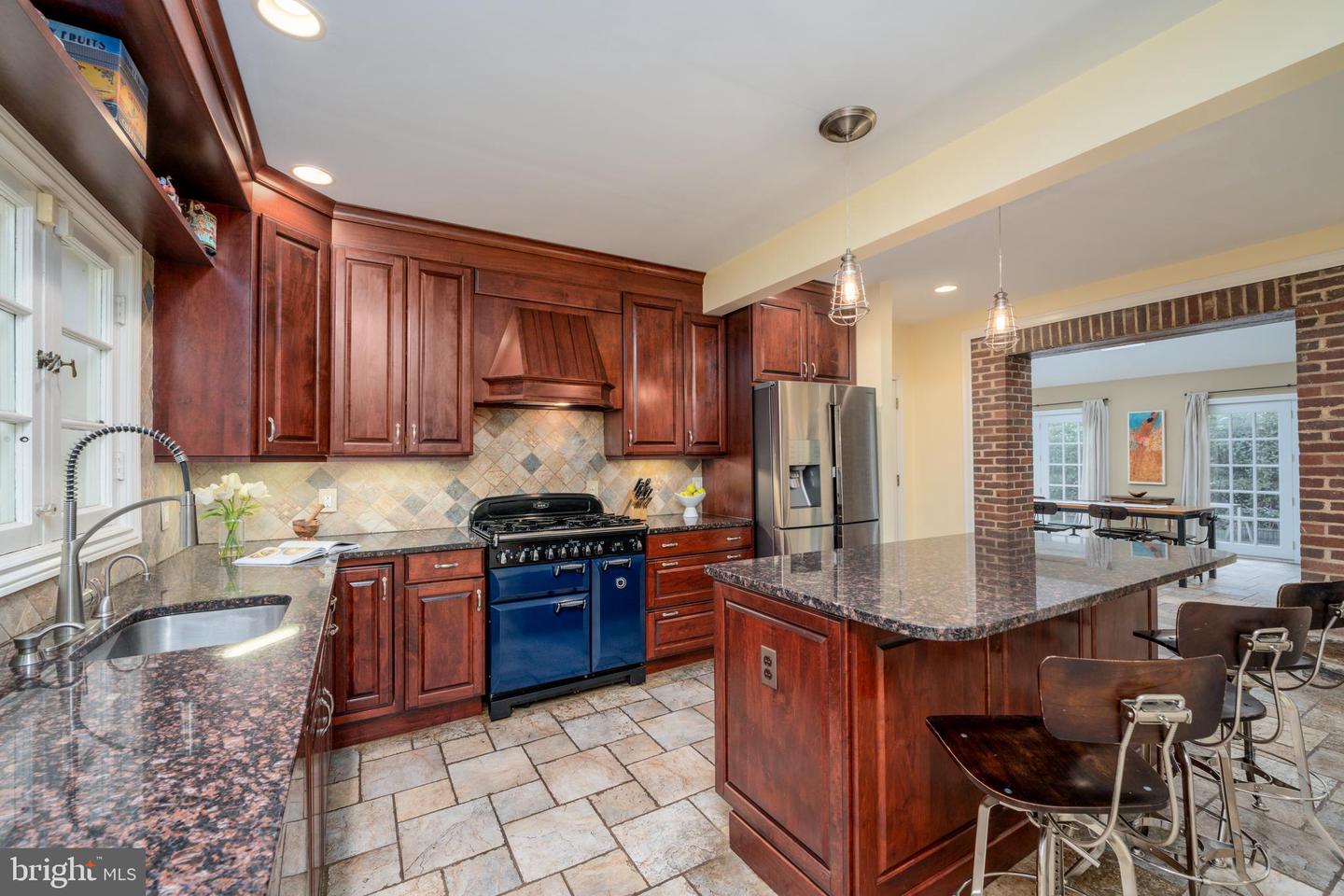3609 Greenway