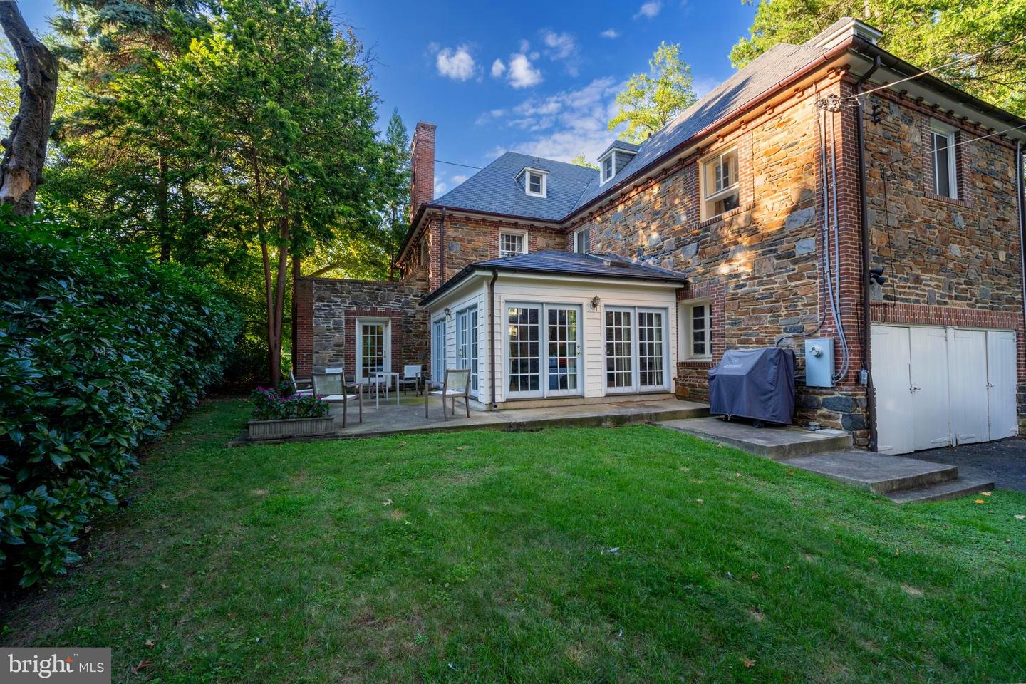 3609 Greenway