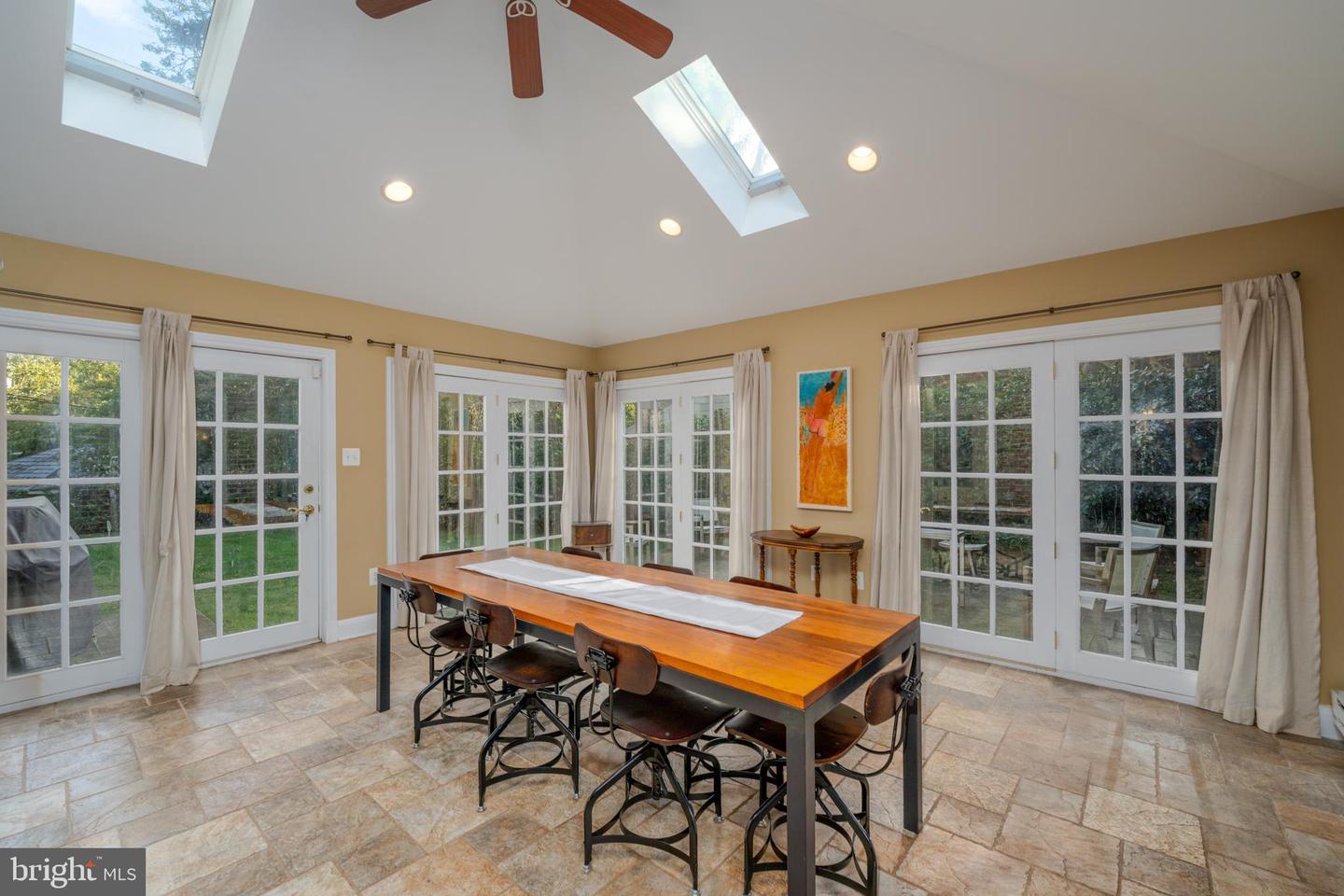 3609 Greenway